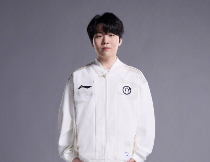 Hanwha Life Esports 击败 T1 在 LCK 2025赛季